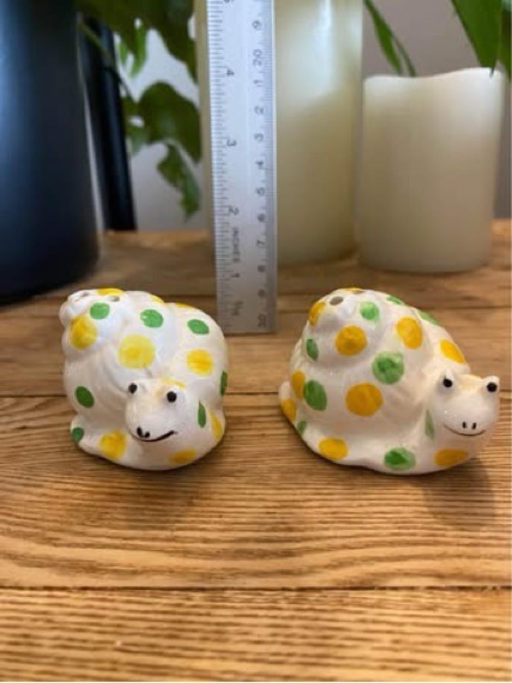 Vintage Giftcraft Japan Ceramic Polka Dot Snail Salt & Pepper Shakers Set